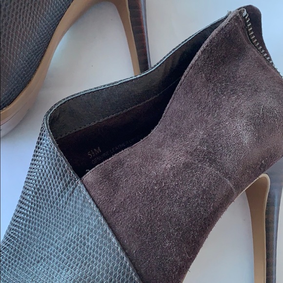 Halogen Heels - Picture 3 of 3